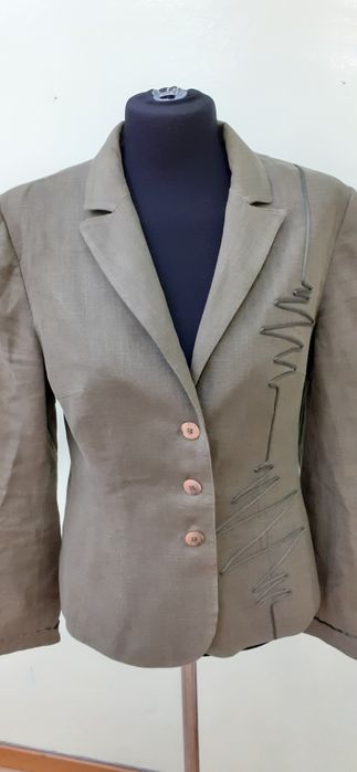 Lniana garsonka dopasowans