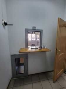 приміщення банку 150,7 кв, 1/4 ділянки 0,0427 га Броди, Залізнична 17