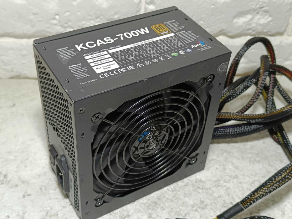 Блок живлення AeroCool KCAS 700W 80 PLUS BRONZE - ЗАВОДСЬКА пломба