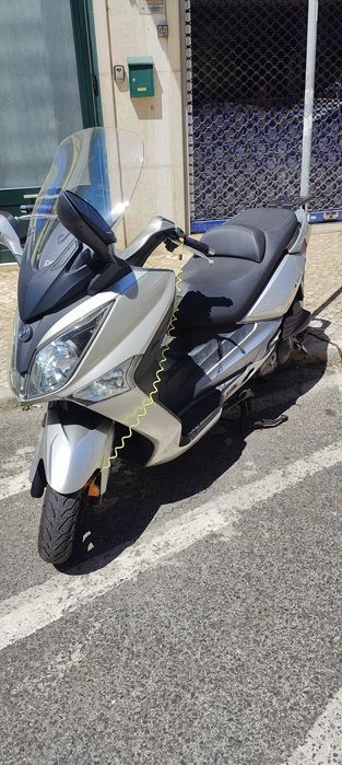 SYM GTS 125cc impecável!