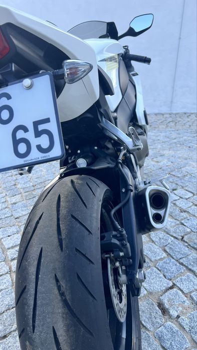 Honda CBR1000RR Fireblade 2009 | Apenas 11.500 km | Excelente Estado