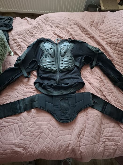 Zbroja Kombinezon Fox Titan Sport cros + kask nox Nox N312