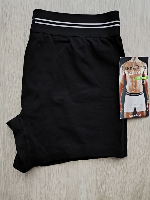Bokserki męskie obcisłe Perry Ellis. Rozm. M. Czarne. USA.