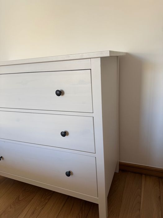 Cómoda Hemnes IKEA