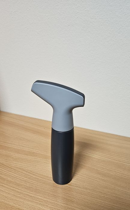 Pompka do wina Tupperware