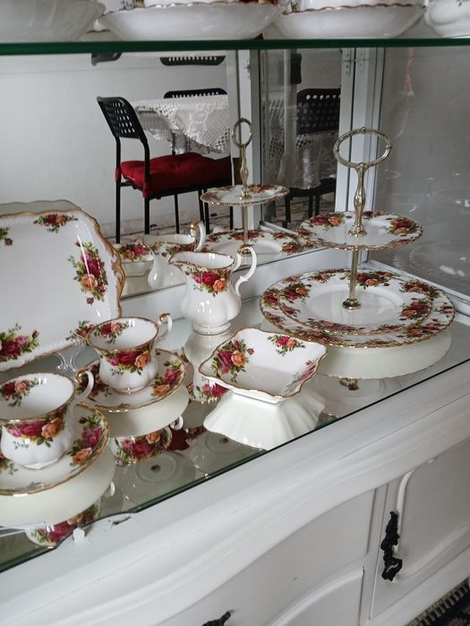 serviços chá/café  e outros Royal Albert