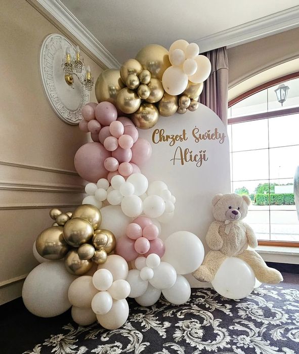 Dekoracja ścianka balonowa