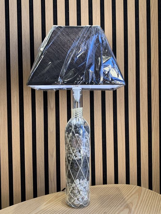 Candeeiro garrafa Rum Roble Viejo venezuelano peça única