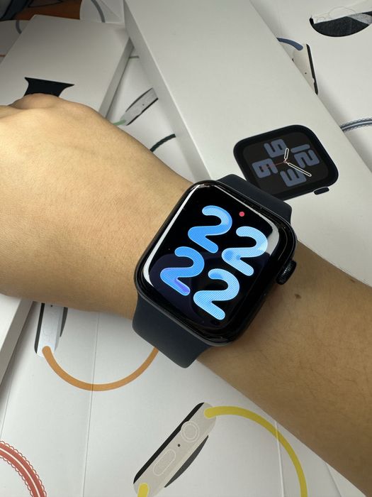 Apple Watch SE (2nd Gen) 40mm GPS+LTE