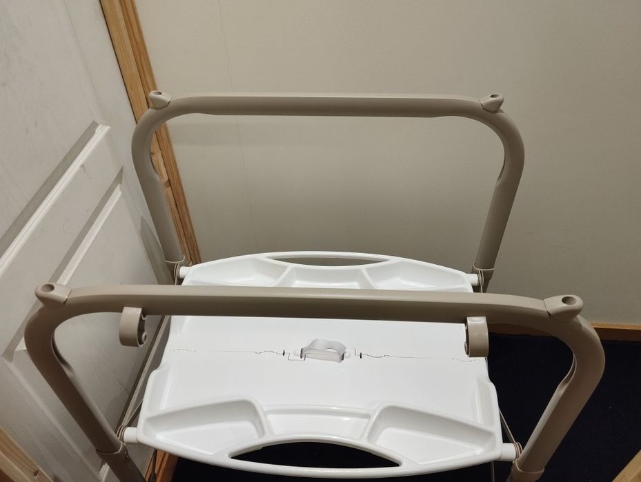 Banheira de banho bebés com tripé e troca fraldas