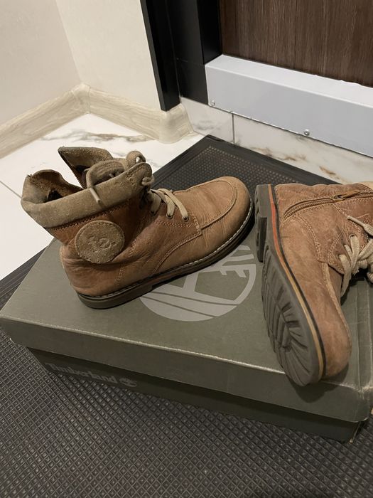 Взуття натуральне