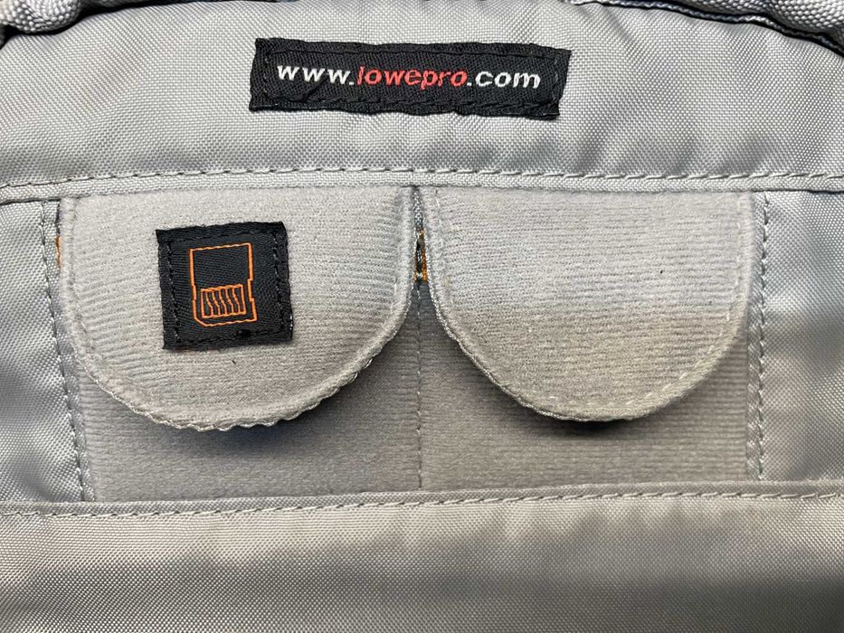 Mochila Lowepro Slingshot 202 AW Preta