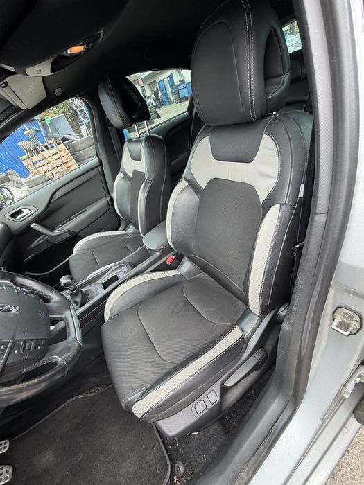 Fotele DS4 I masaż kanapa Siedzenia tapicerka wnętrze komplet Citroen DS4
