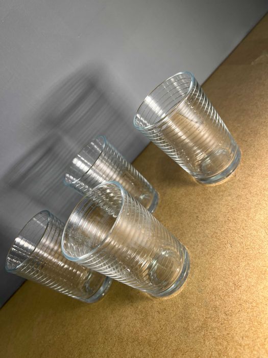 Szklanki z grubego szkła z rantami – zestaw 4 sztuki