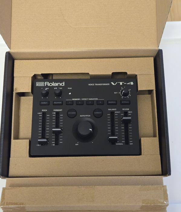 Голосовий процесор Roland VT-4
