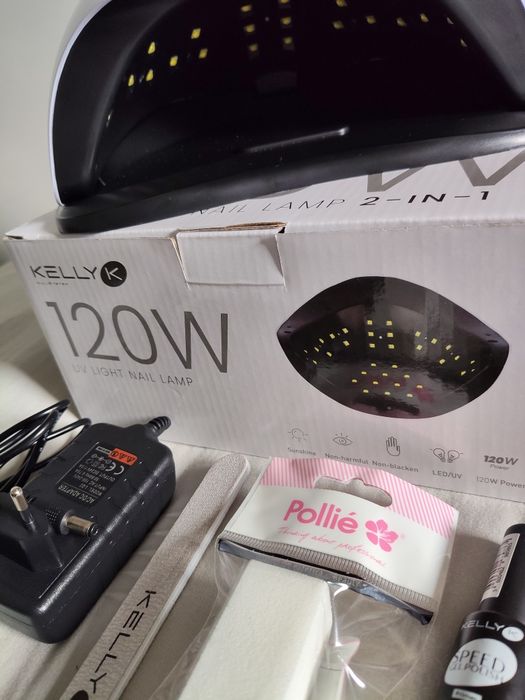 Kelly K gel unhas