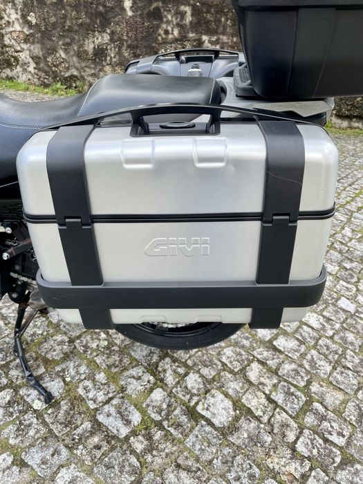 Suzuki v-strom DL 1000