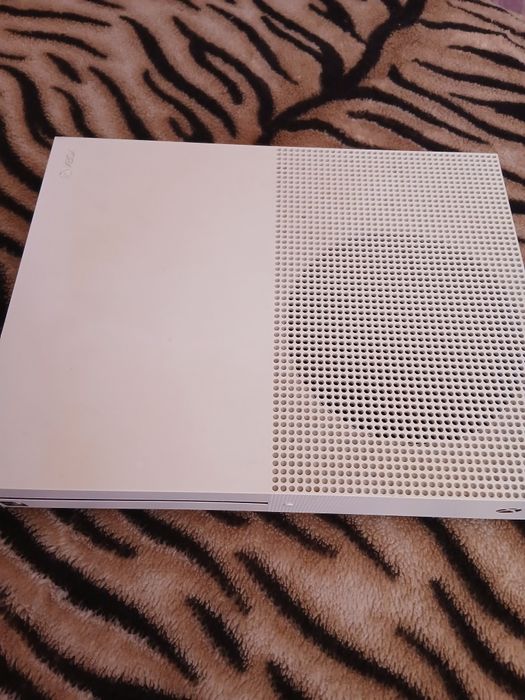 Xbox one s 500gb i 1tb