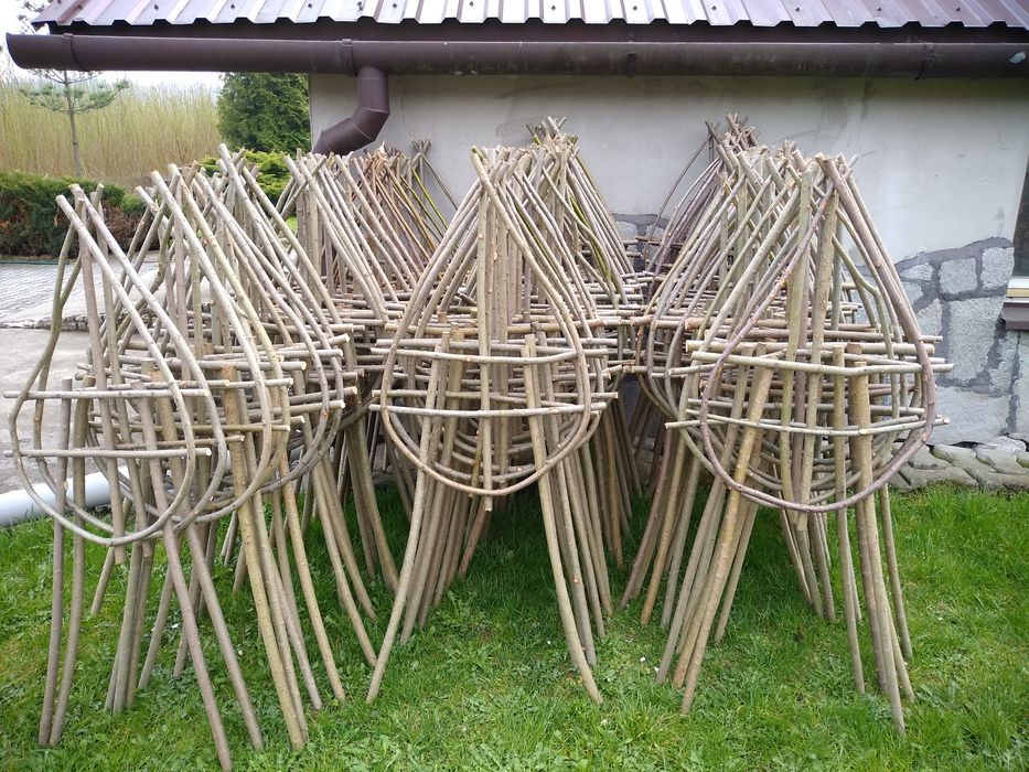 Stelaże pod wieńce kabłąk stelaż