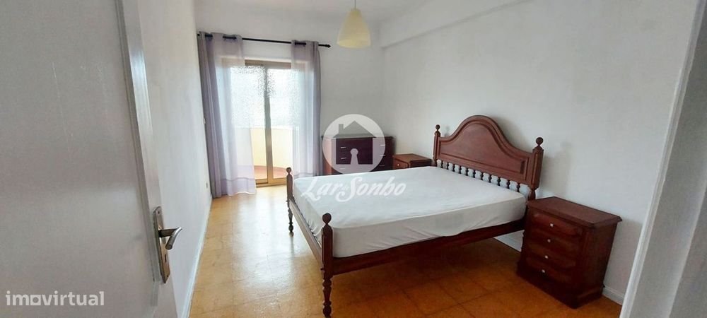 Apartamento T1 com terraço de 50m2 a 500m da praia da Amorosa, Vian...