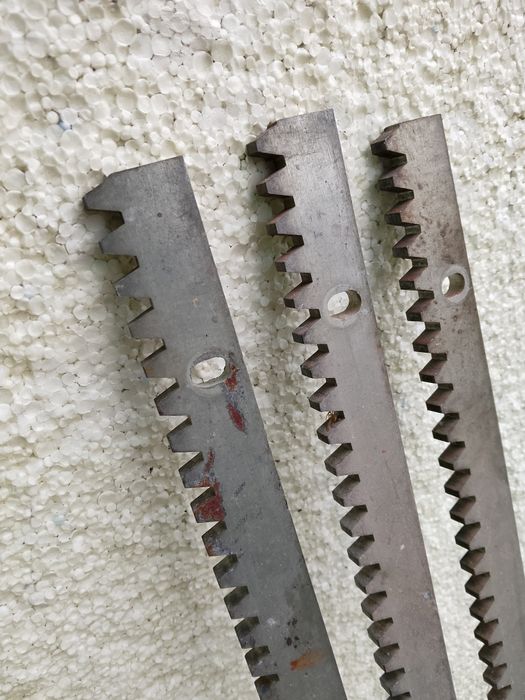 Забчатая рейка для откатных ворот