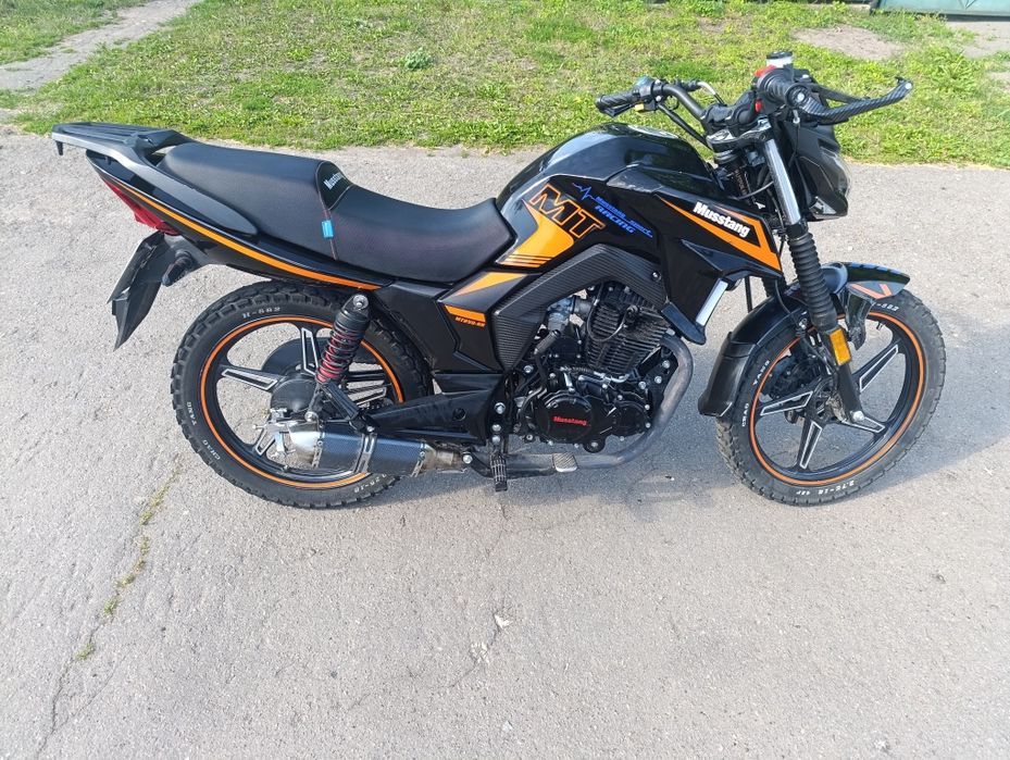 Продам Мустанг 250