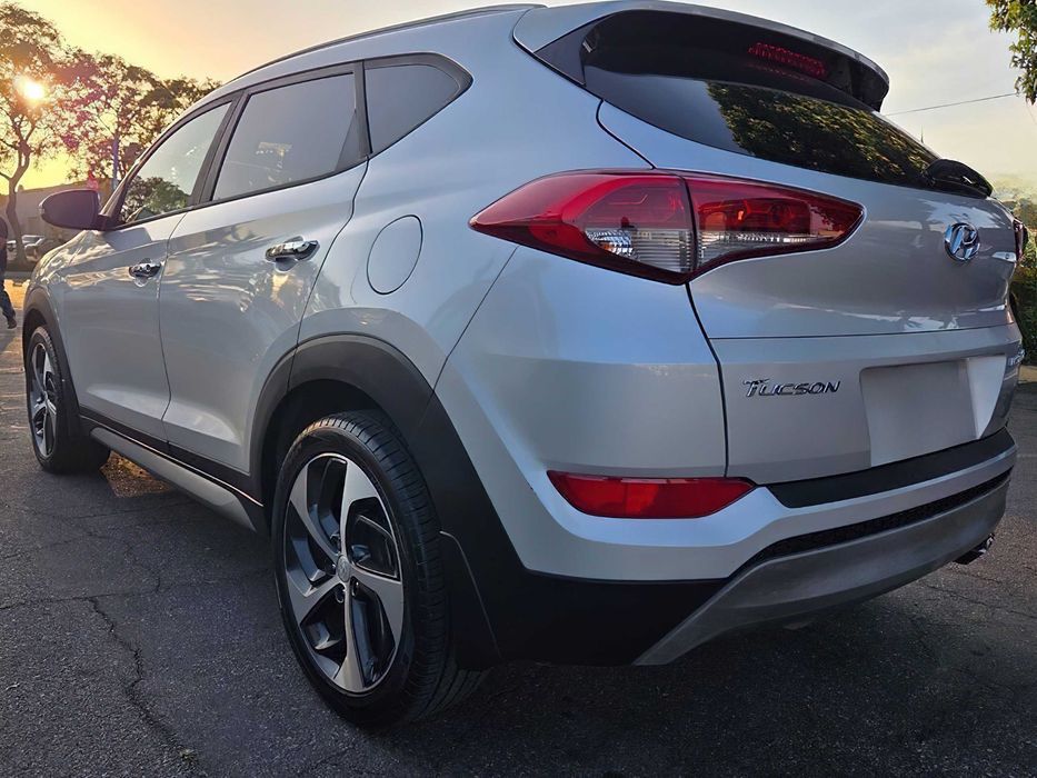Hyundai Tucson      2016