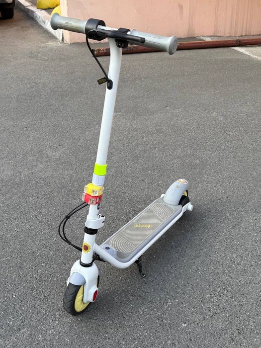 Дитячий електросамокат Segway Ninebot C10 – майже новий