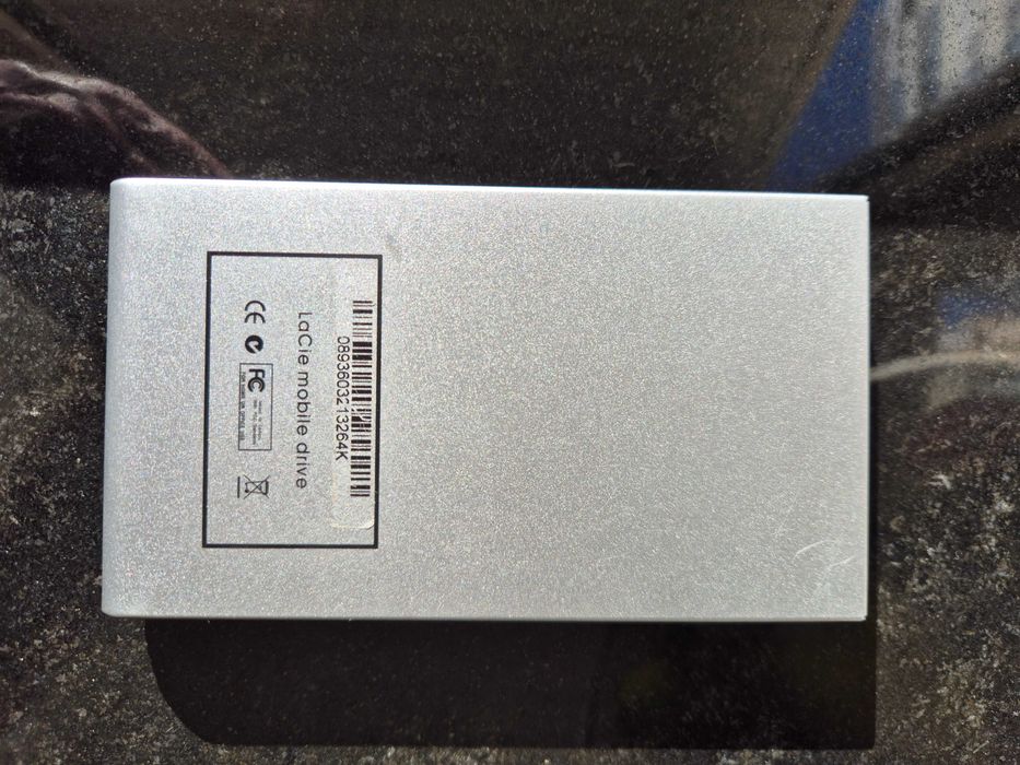 Disco Externo 2,5'' LaCie 75GB + Caixa protetora Case Logic