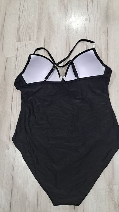 Strój kąpielowy jednocześciowy