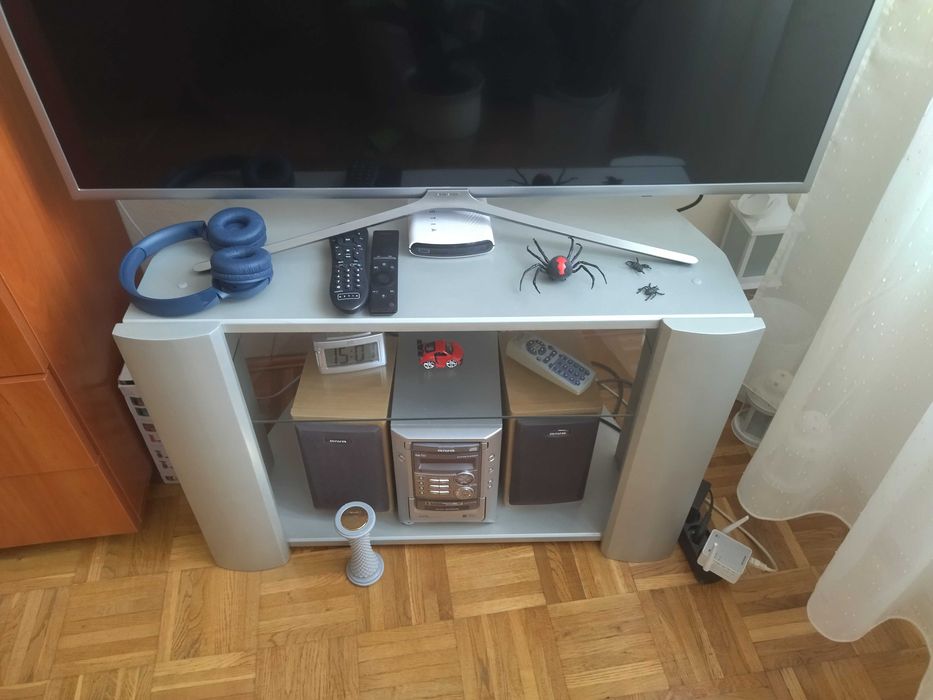 Szafka pod tv stan bardzo dobry