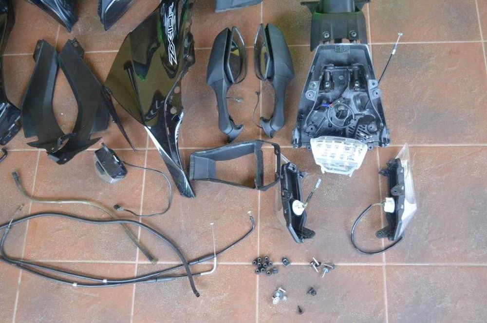Запчастини Kawasaki ER6,EX650,Versys,Kle,Z750,Z1000,Ninja 650,Ninja400