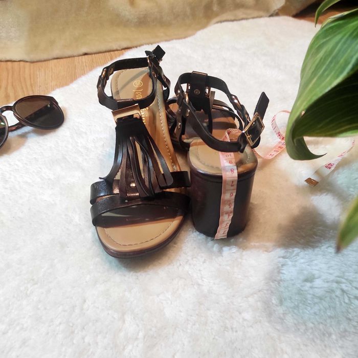 Sandałki z frędzlami - Jenny Fairy, rozm. 36