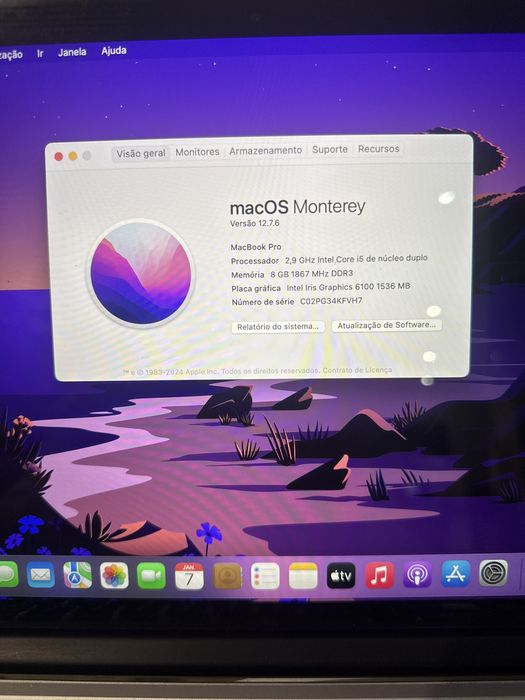 Mac book pro em perfeito estado para venda.