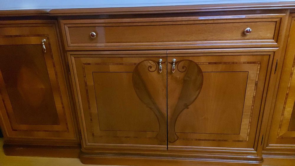 Aparador em madeira 222 cm – excelente estado – 222x92x54