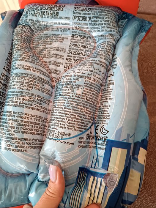 Надувной плот гусеница, жилет Спайдермен, bestway 3-6 лет