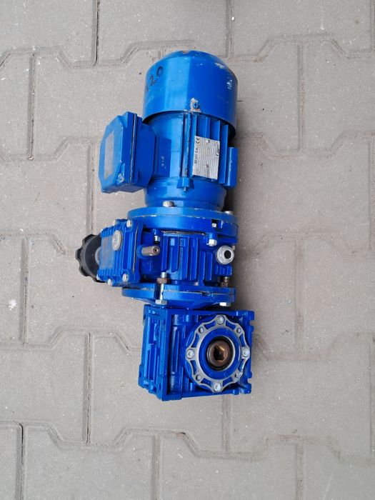Okazja motoreduktor 0.25kw z regulacją obrotów od 26 do 120obr