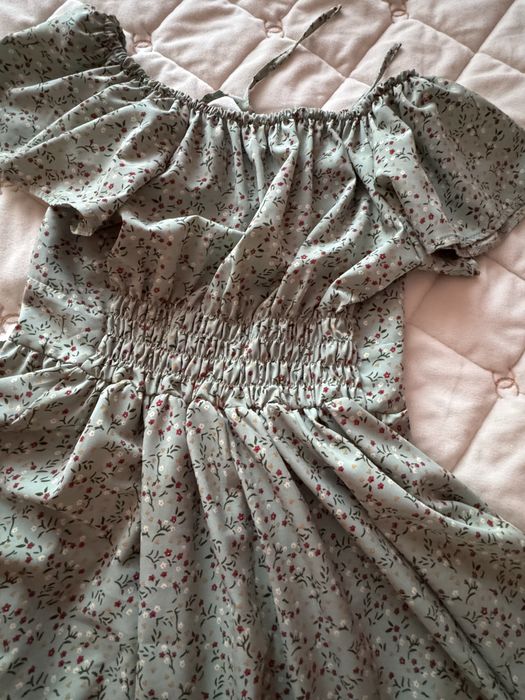 Жіноче літнє плаття