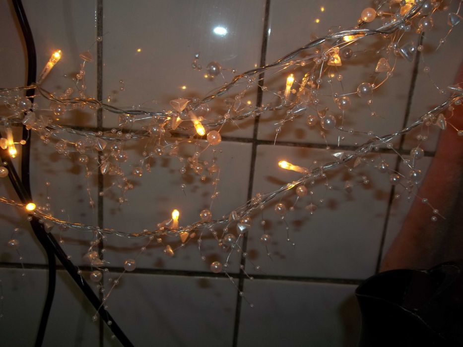 гирлянда новогодняя на окно  3 метровая, и на елку