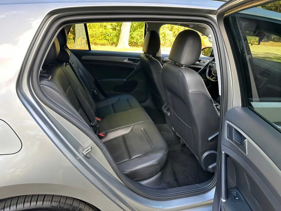 Volkswagen Golf      2017