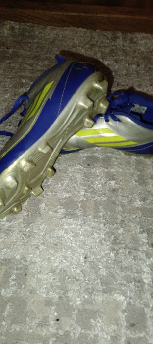 Buty piłkarskie korki Adidas F50