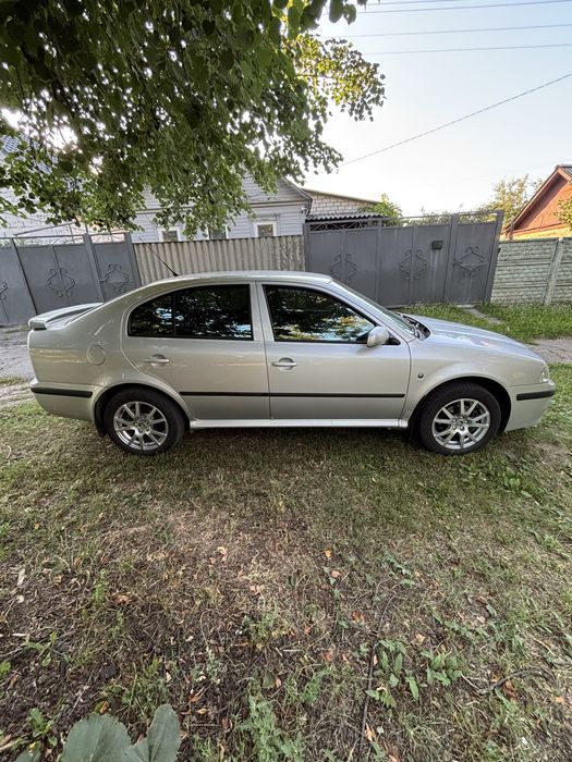Продам Skoda Octavia 1.8 AGU