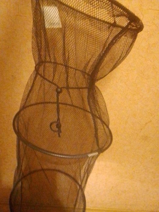 Садок рыбацкий  есть 2шт