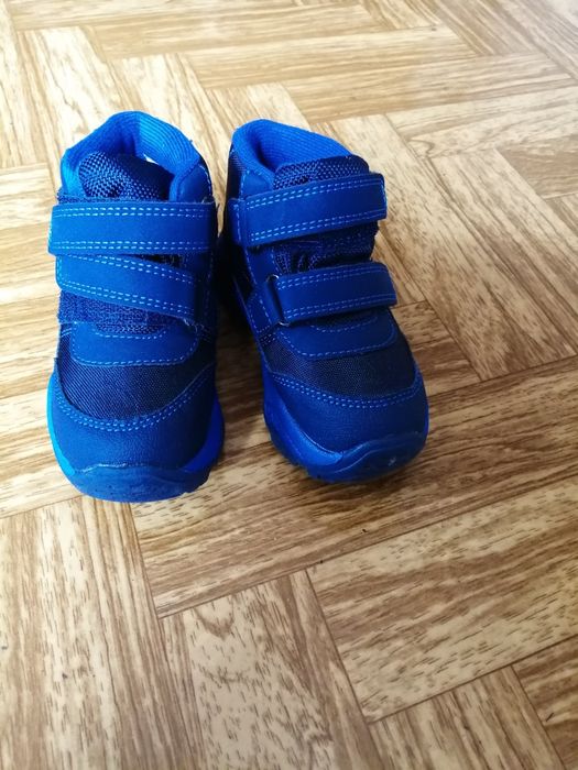 Buciki nowe dla chłopca