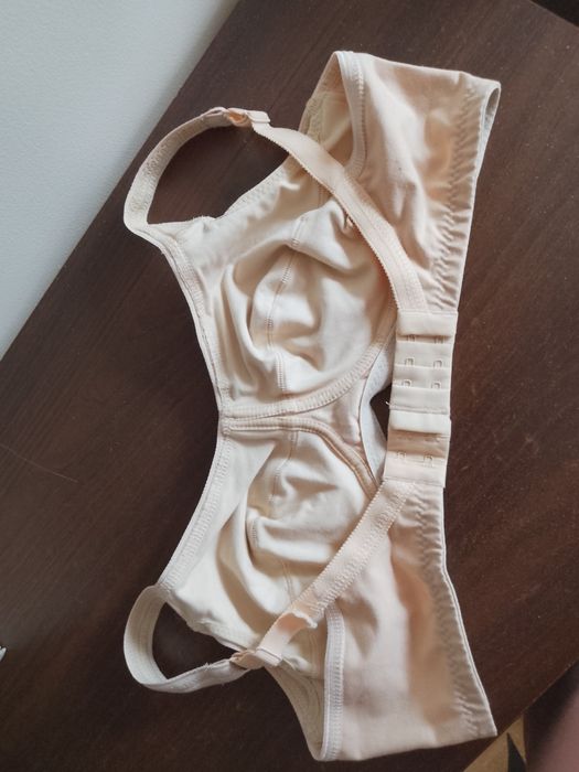 Biustonosz nowy obustronny