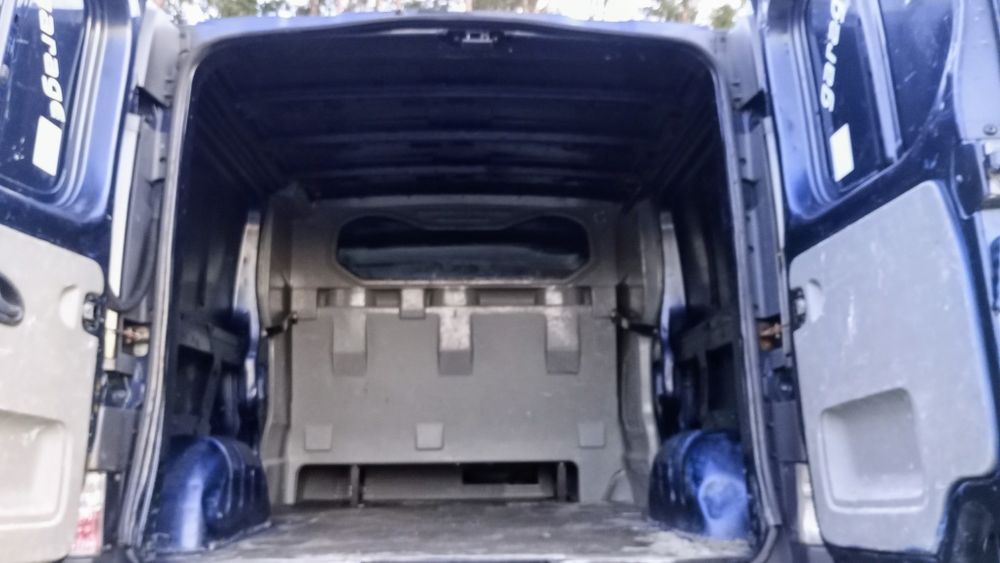 Opel Vivaro 1.9 cdi Holenderka  Maxi Long 6 osobowy klima Brygadowka