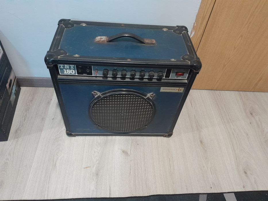 Amplificador  TNT 150 vendo ou troco