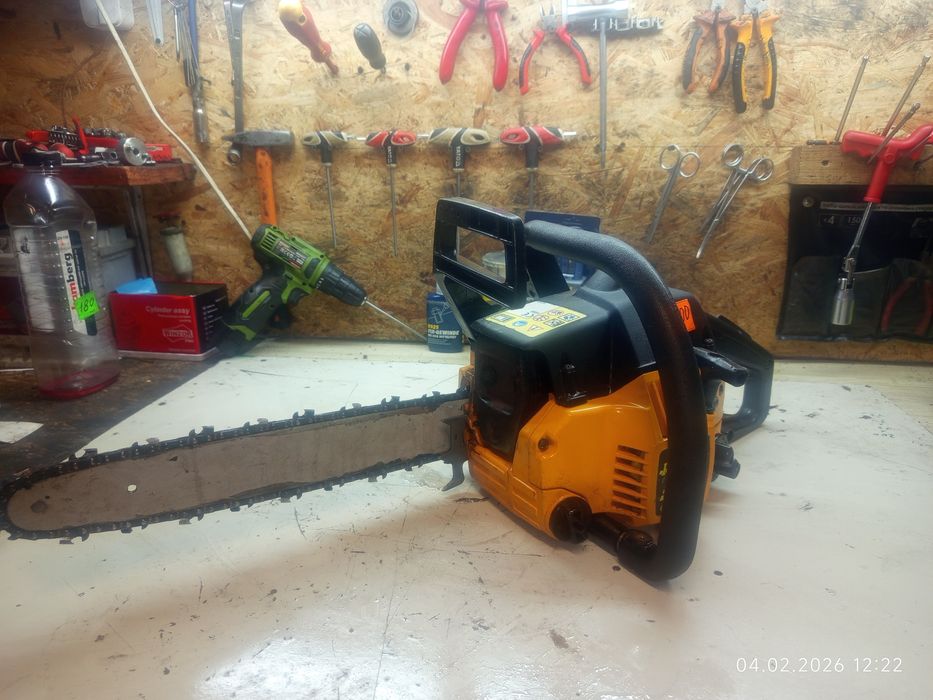 Бензопила Partner 351 — ідеальний стан / заводиться з півоберта