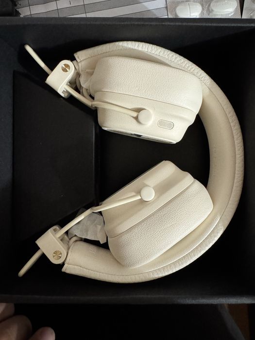 Marshall Major V Bluetooth Headphones – BRAND NEW!63824729282947122