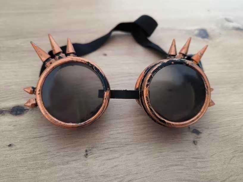 Punkowe okulary, gogle  przeciwsłoneczne z gumowym paskiem.